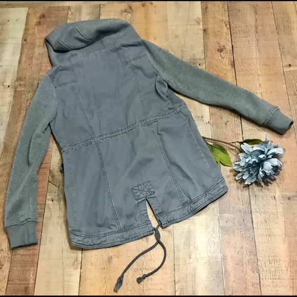 Ladies Jacket - Picture 4 of 4